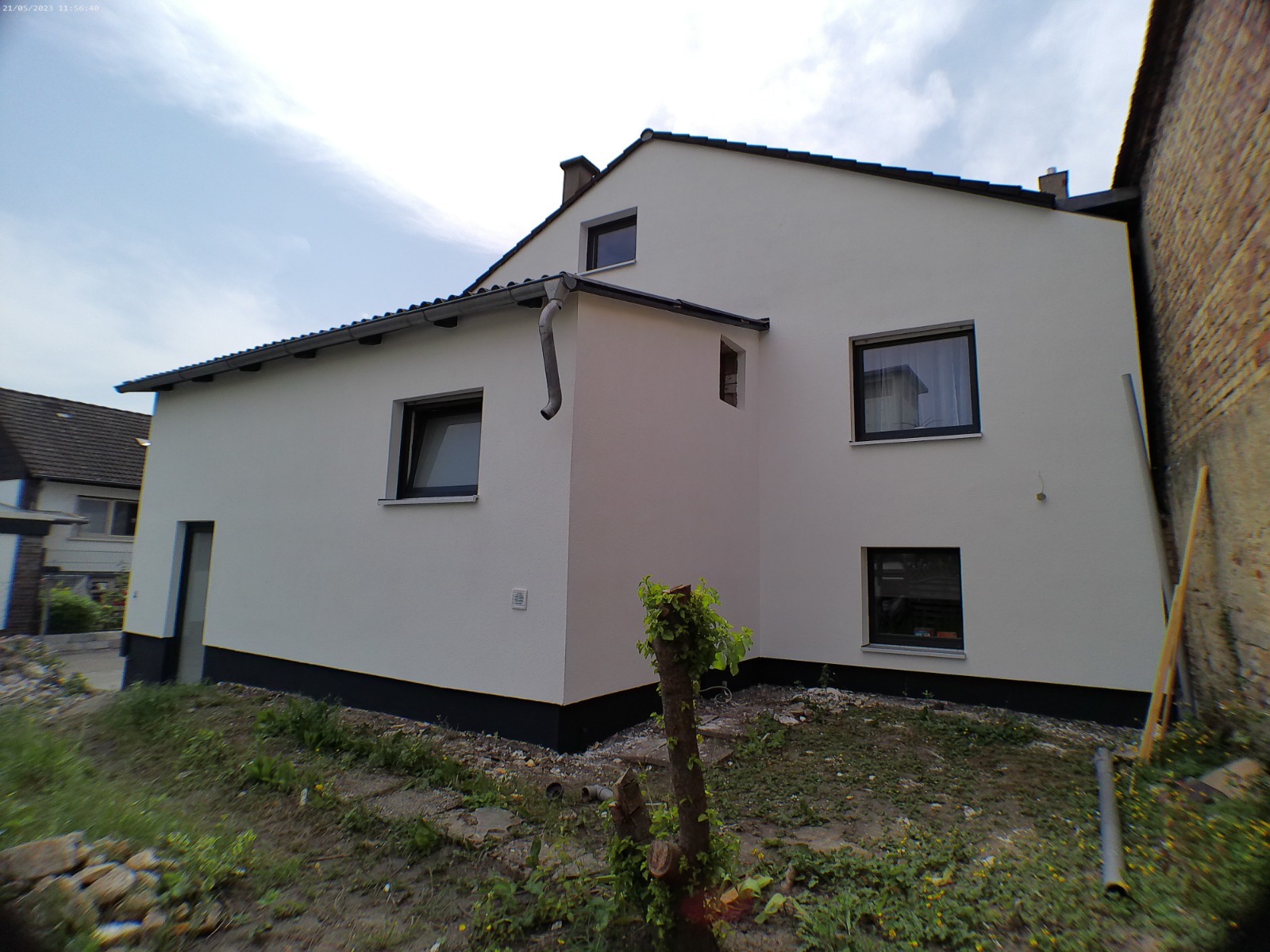 Referenzprojekt Fassadenanstrich 2 von A-J Bau aus dem Bereich Fassadenanstrich in Winnweiler